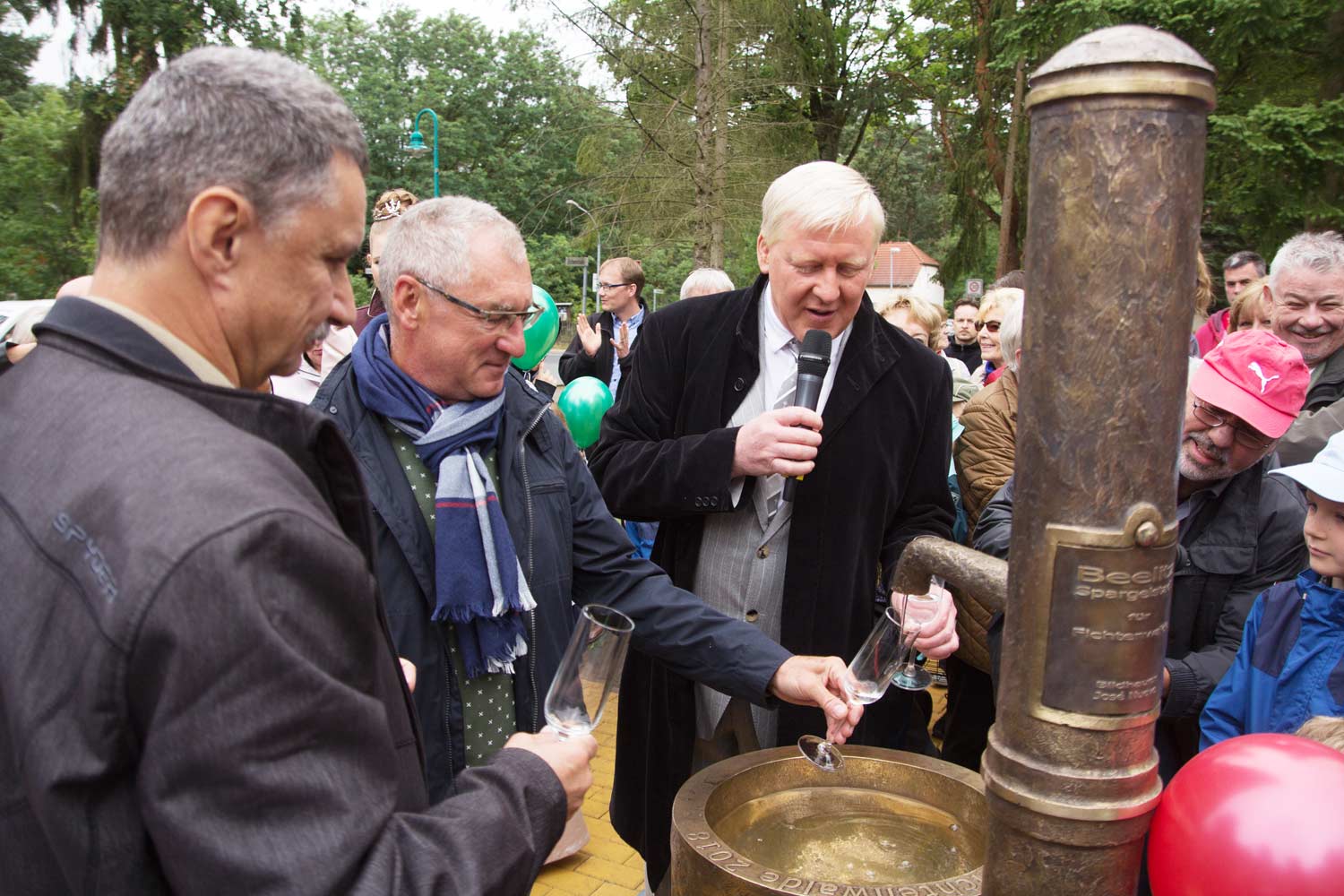 Fichtenwalde, Brunnen, Einweihung, Thilo Köhn, José Nuevo, Bernhard Knuth