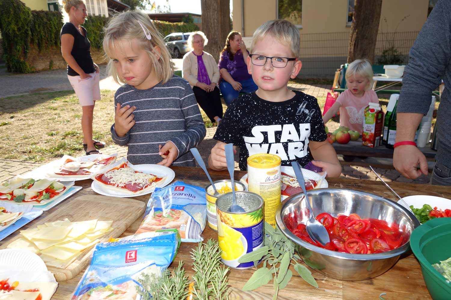 Deetz, Heimatverein Deetz, Pizzabacken