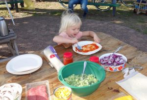 Deetz, Heimatverein Deetz, Pizzabacken