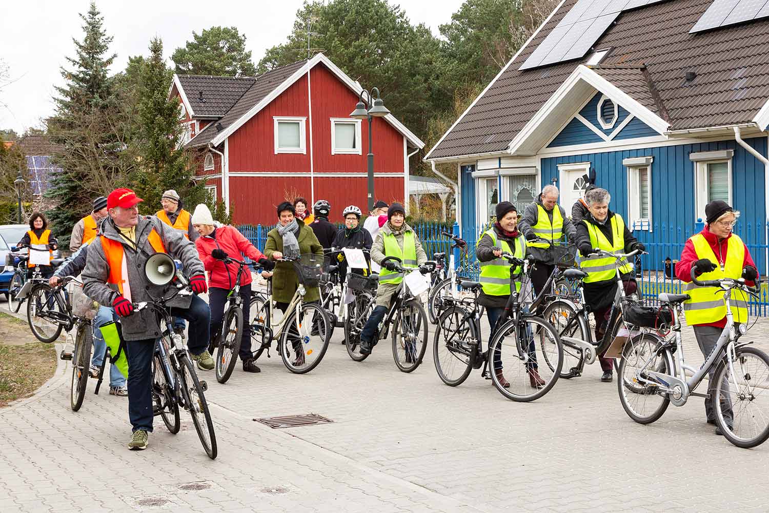 Waldkleeblatt, Borkheide, Borkwalde, Fichtenwalde, Fahrraddemo, Gelbwesten, Windkraft, Protest, Windräder im Wald