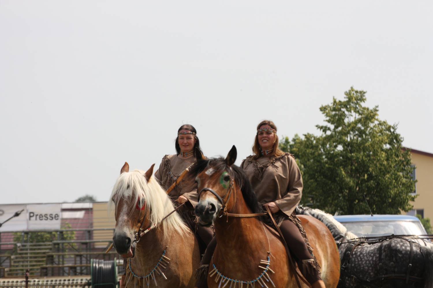 Titanen der Rennbahn, Brück