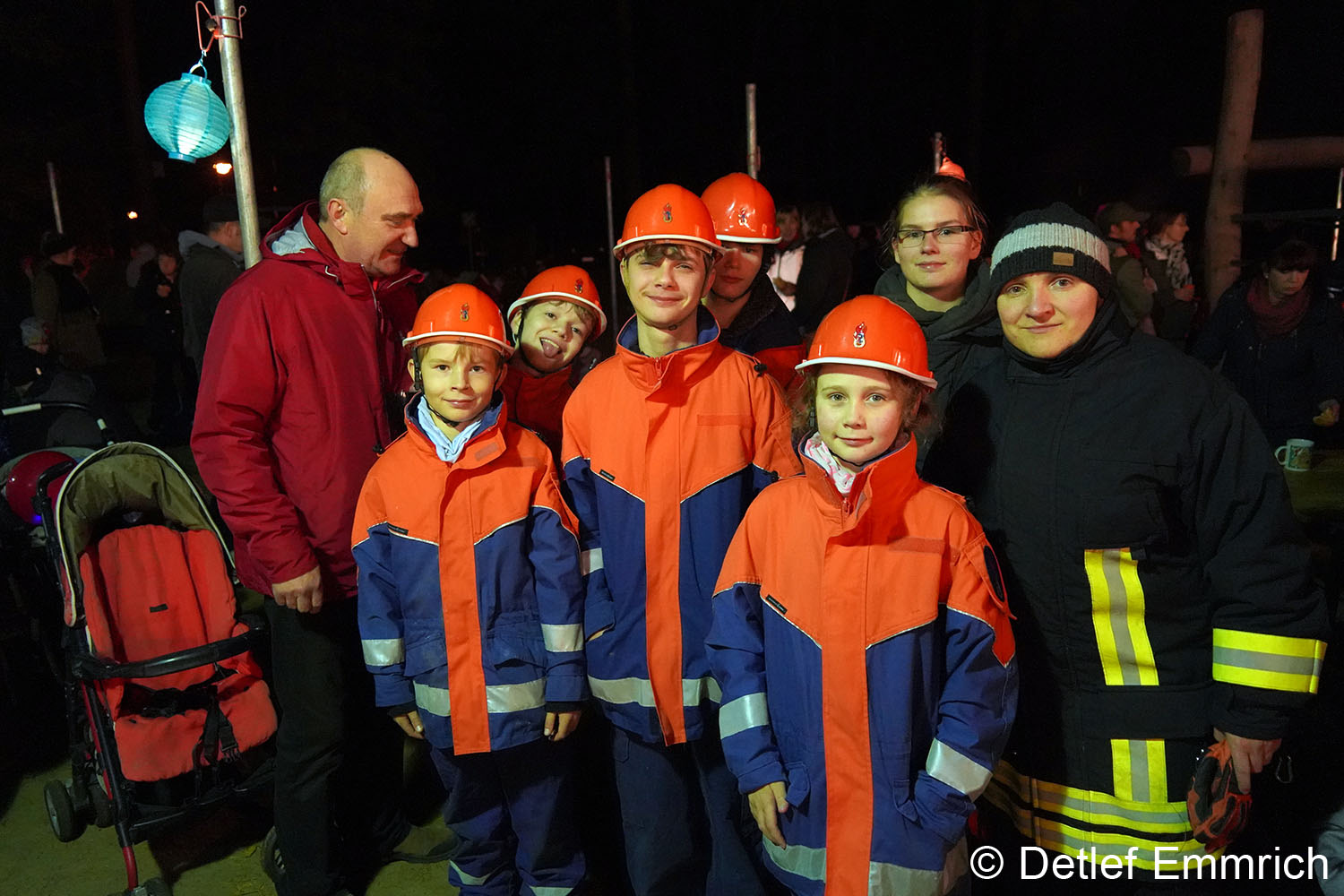 Bürgermeister Egbert Eska und die Jugendfeuerwehr