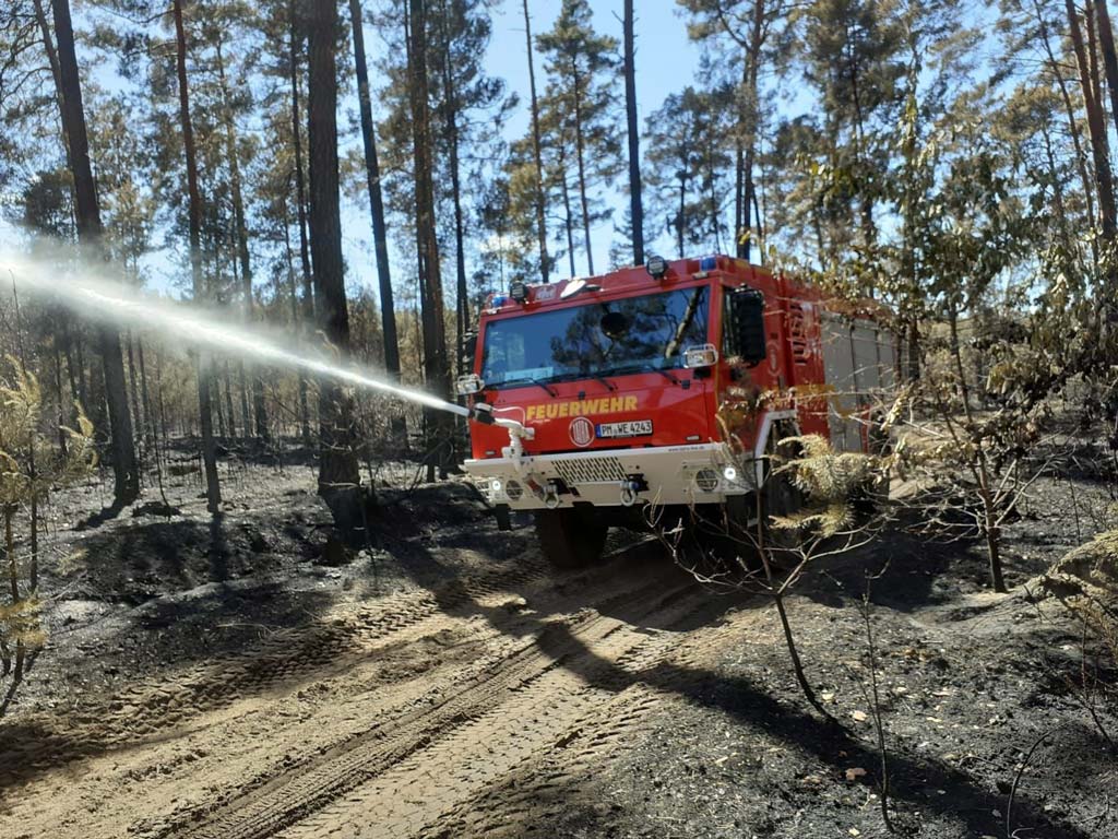 Tatra aus Töplitz  am Einsatzort in Beelitz (c) FFW Werder Havel